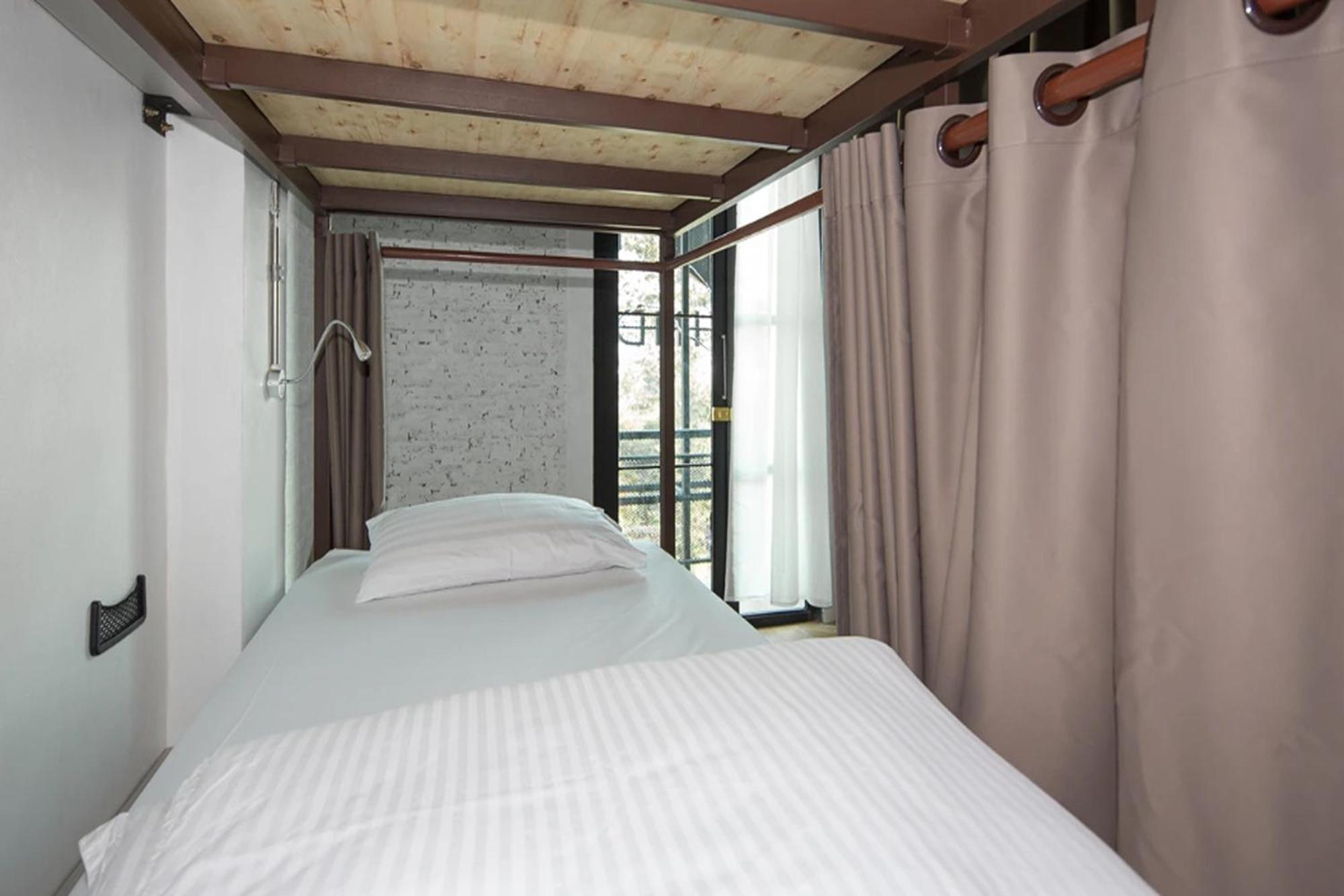 Yindee Travellers Lodge Нан Екстериор снимка