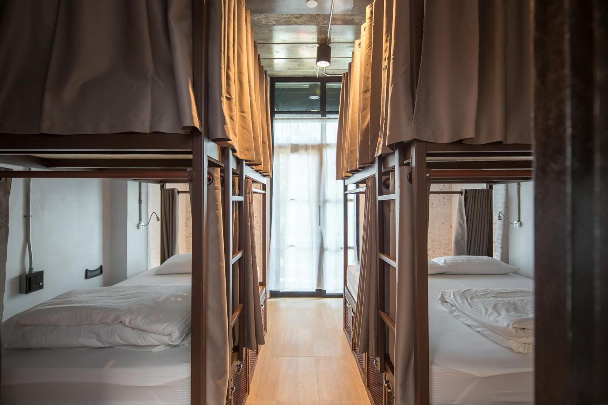 Yindee Travellers Lodge Нан Екстериор снимка