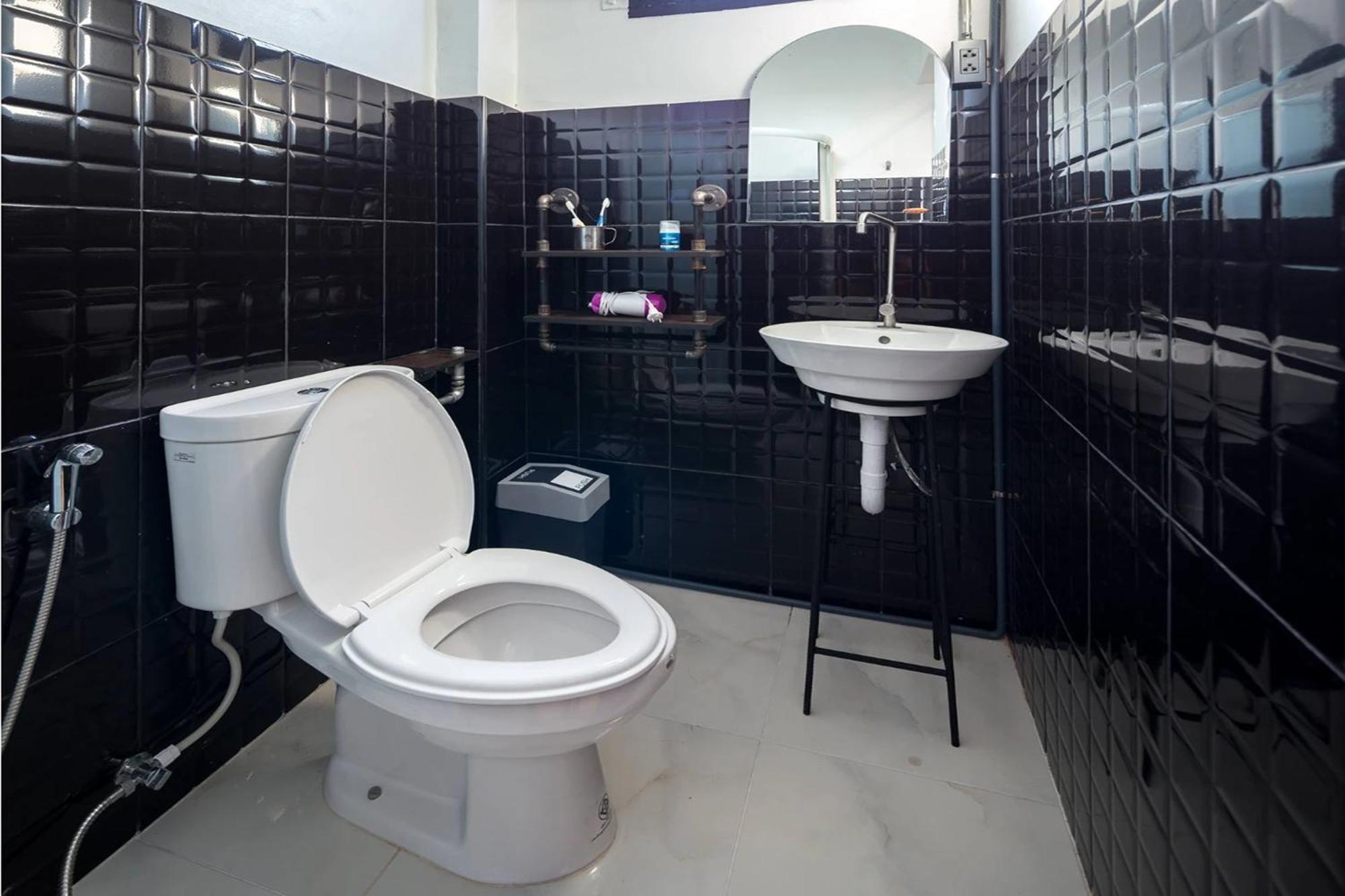 Yindee Travellers Lodge Нан Екстериор снимка