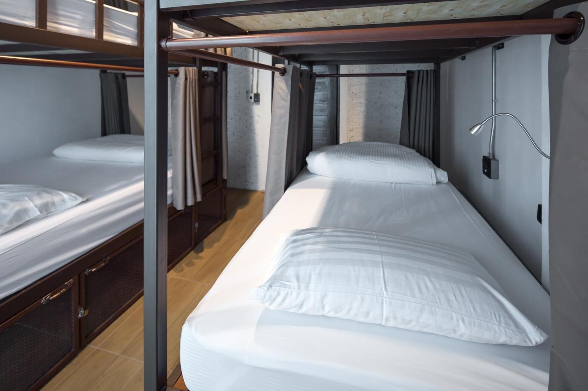 Yindee Travellers Lodge Нан Екстериор снимка