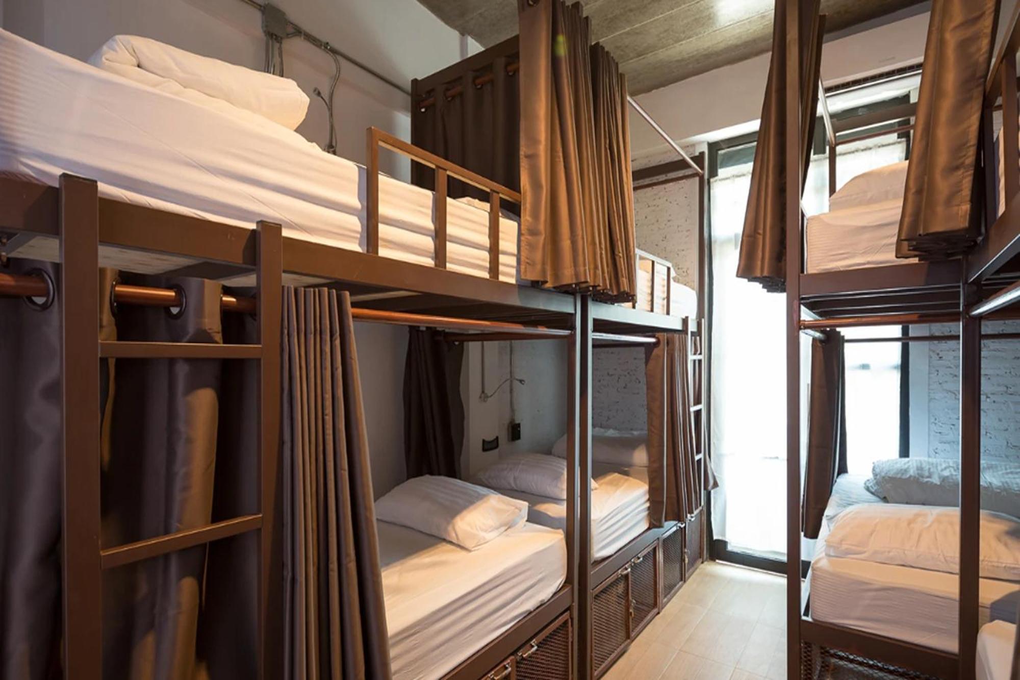 Yindee Travellers Lodge Нан Екстериор снимка