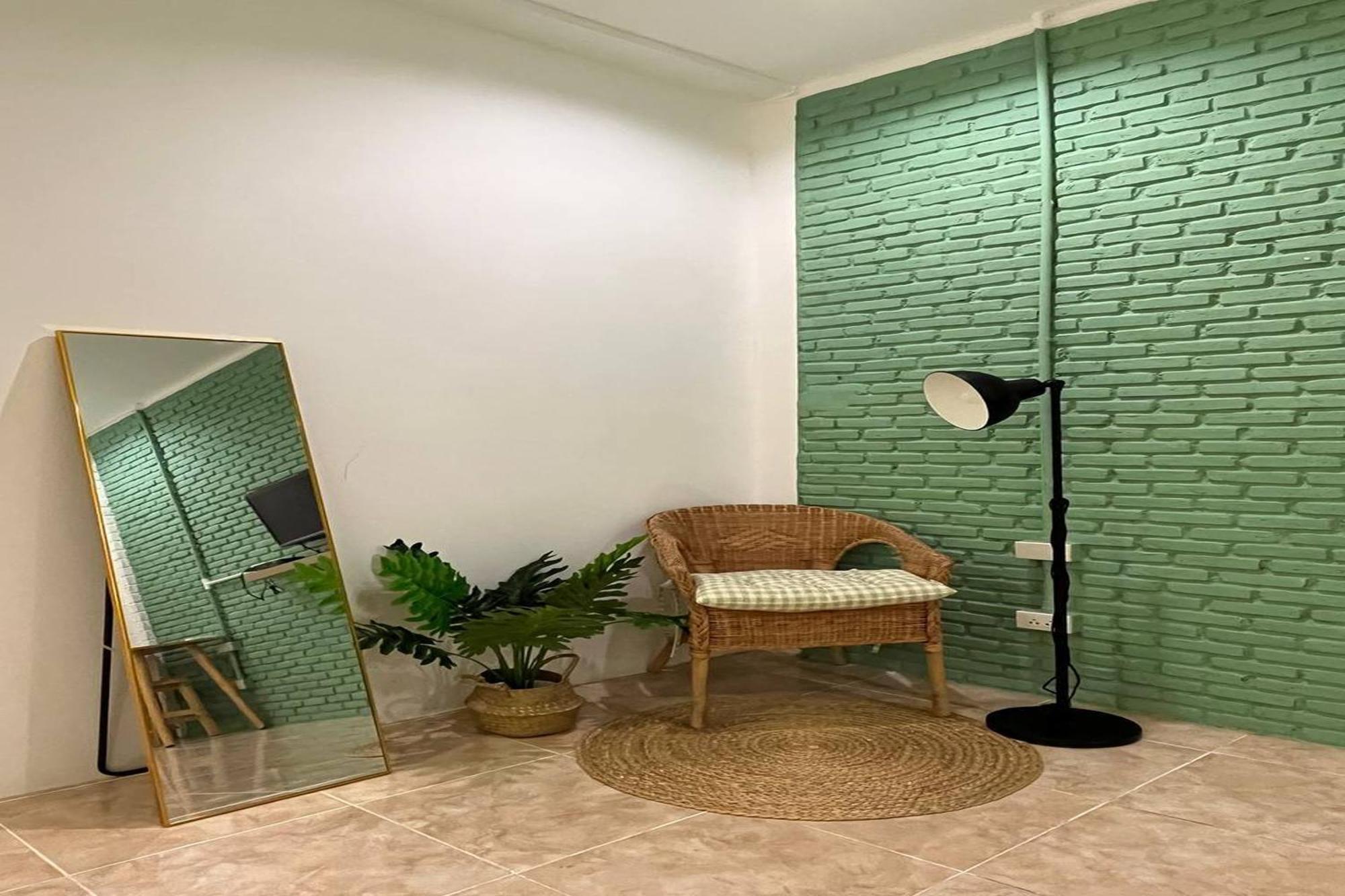 Yindee Travellers Lodge Нан Екстериор снимка