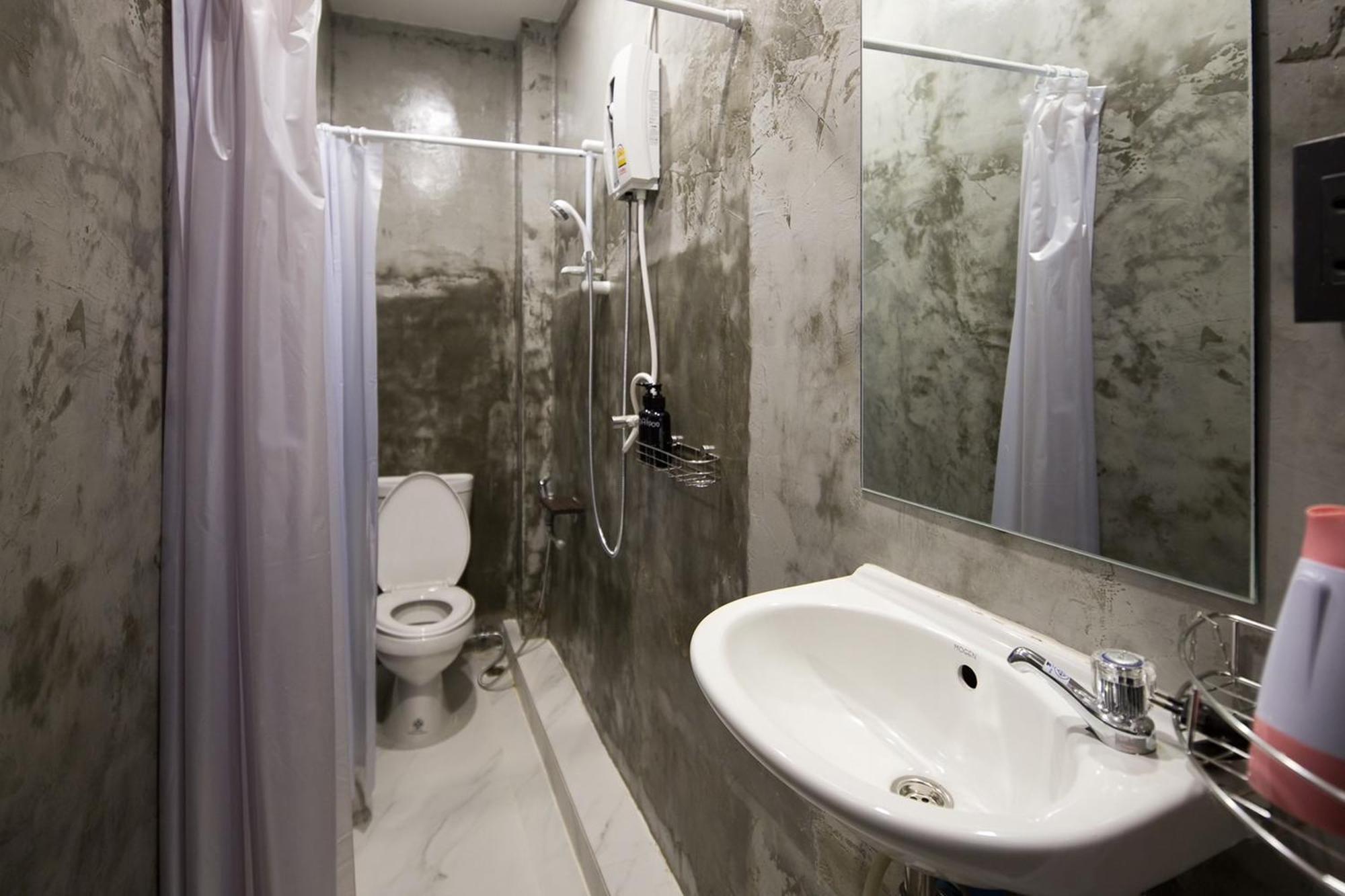 Yindee Travellers Lodge Нан Екстериор снимка