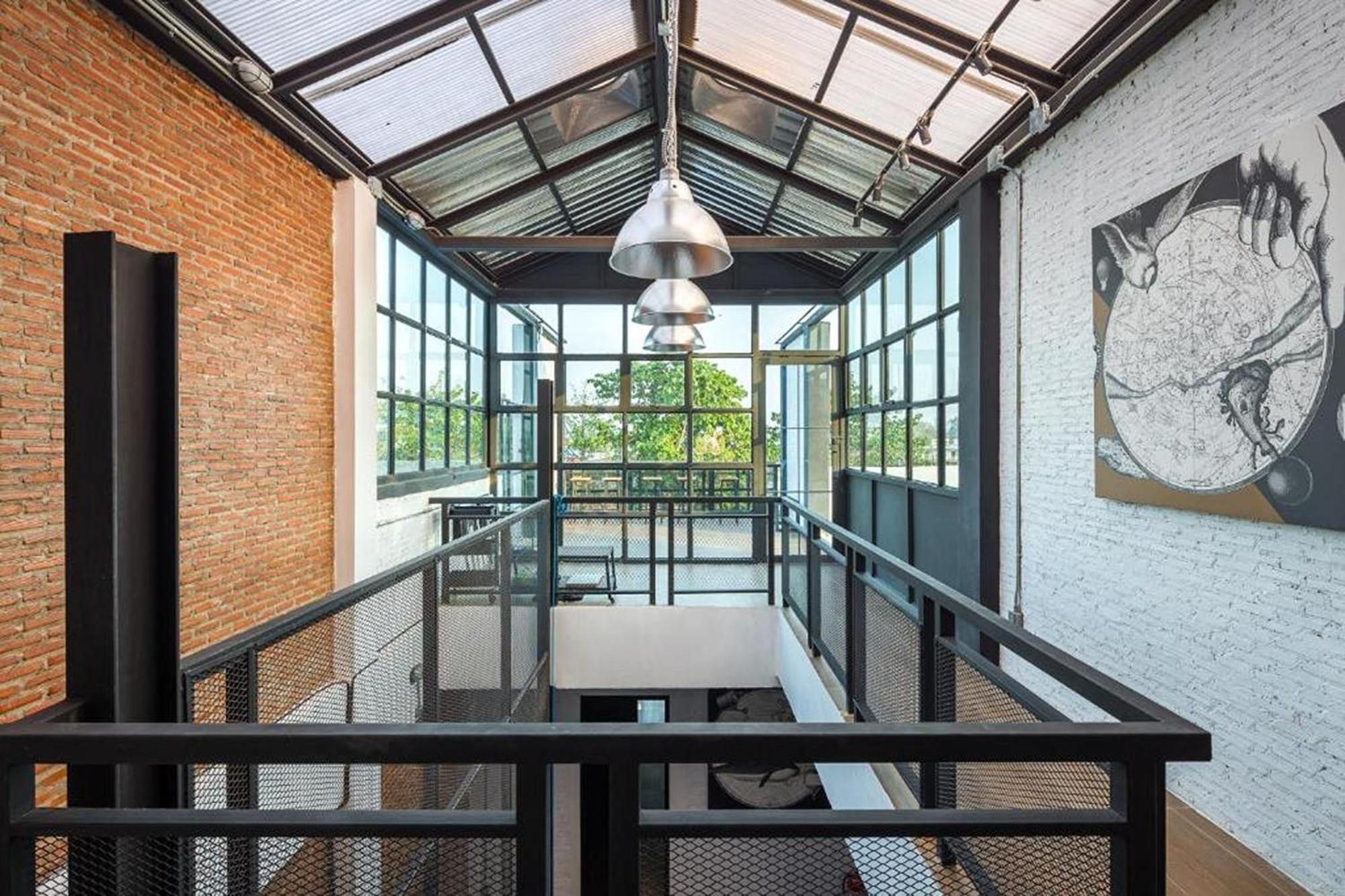 Yindee Travellers Lodge Нан Екстериор снимка